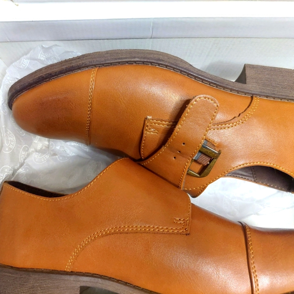 NWT Steve Madden Size 6.5 Cognac Dress Shoes